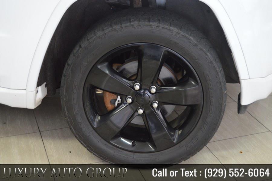2015 Jeep Grand Cherokee 4WD 4dr Altitude, available for sale in Bronx, New York | Luxury Auto Group. Bronx, New York 2015 Jeep Grand Cherokee 4WD 4dr Altitude, available for sale in Bronx, New York | Luxury Auto Group. Bronx, New York
