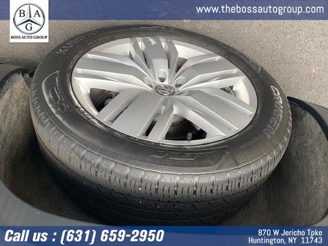2019 Volkswagen Atlas 3.6L V6 SE w/Technology 4MOTION, available for sale in Huntington, New York | The Boss Auto Group. Huntington, New York 2019 Volkswagen Atlas 3.6L V6 SE w/Technology 4MOTION, available for sale in Huntington, New York | The Boss Auto Group. Huntington, New York