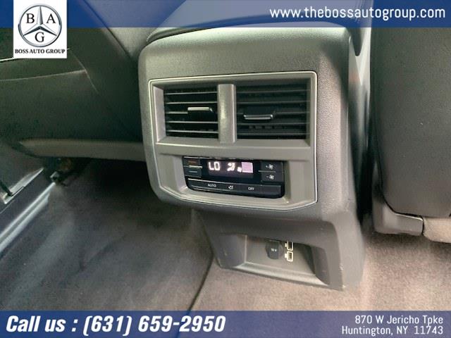 2019 Volkswagen Atlas 3.6L V6 SE w/Technology 4MOTION, available for sale in Huntington, New York | The Boss Auto Group. Huntington, New York 2019 Volkswagen Atlas 3.6L V6 SE w/Technology 4MOTION, available for sale in Huntington, New York | The Boss Auto Group. Huntington, New York