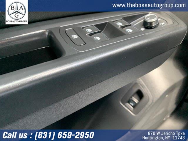 2019 Volkswagen Atlas 3.6L V6 SE w/Technology 4MOTION, available for sale in Huntington, New York | The Boss Auto Group. Huntington, New York 2019 Volkswagen Atlas 3.6L V6 SE w/Technology 4MOTION, available for sale in Huntington, New York | The Boss Auto Group. Huntington, New York