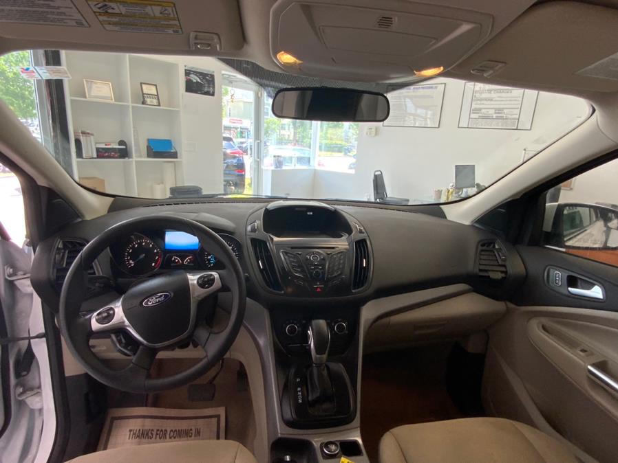 2016 Ford Escape FWD 4dr SE, available for sale in Hartford, Connecticut | Franklin Motors Auto Sales LLC. Hartford, Connecticut 2016 Ford Escape FWD 4dr SE, available for sale in Hartford, Connecticut | Franklin Motors Auto Sales LLC. Hartford, Connecticut
