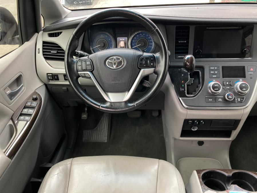 Used Toyota Sienna 5dr 7-Pass Van XLE Premium AWD (Natl) 2016 | Carsbuck Inc.. Brooklyn, New York Used Toyota Sienna 5dr 7-Pass Van XLE Premium AWD (Natl) 2016 | Carsbuck Inc.. Brooklyn, New York