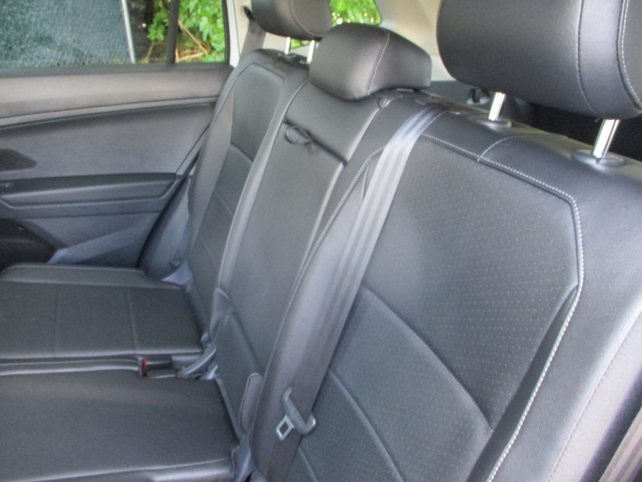 2018 Volkswagen Tiguan 2.0T SE 4MOTION, available for sale in Massapequa, New York | South Shore Auto Brokers & Sales. Massapequa, New York 2018 Volkswagen Tiguan 2.0T SE 4MOTION, available for sale in Massapequa, New York | South Shore Auto Brokers & Sales. Massapequa, New York