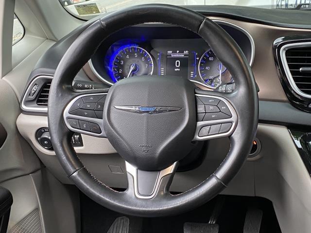 Used Chrysler Pacifica Touring L 2018 | Eastchester Motor Cars. Bronx, New York Used Chrysler Pacifica Touring L 2018 | Eastchester Motor Cars. Bronx, New York