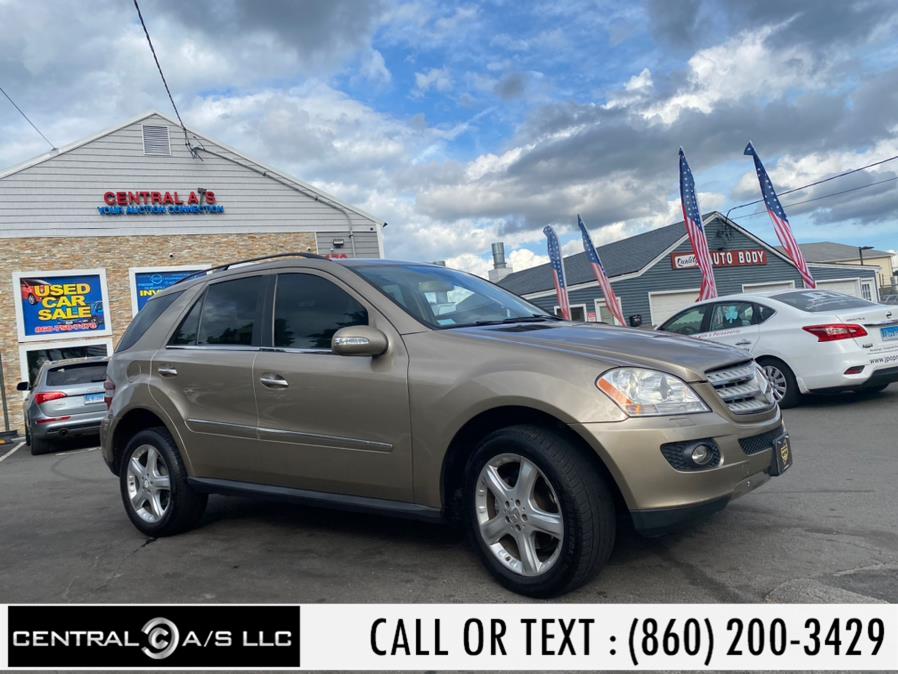 2008 Mercedes-Benz M-Class 4MATIC 4dr 3.5L, available for sale in East Windsor, Connecticut | Central A/S LLC. East Windsor, Connecticut