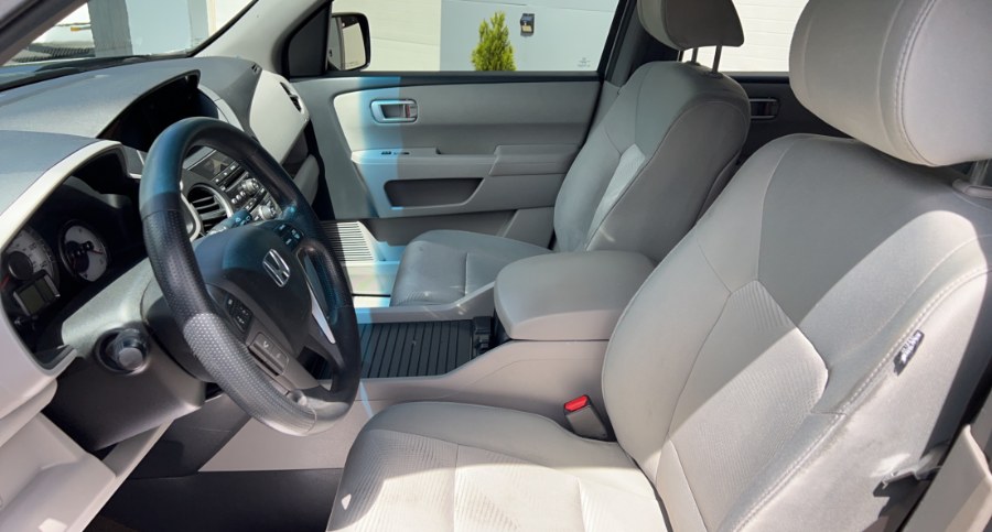 Used Honda Pilot 4WD 4dr LX 2013 | West End Automotive Center. Waterbury, Connecticut Used Honda Pilot 4WD 4dr LX 2013 | West End Automotive Center. Waterbury, Connecticut