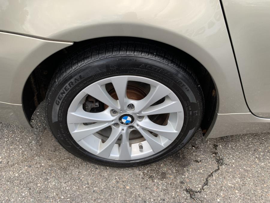 2009 BMW 5 Series 4dr Sdn 535i xDrive AWD, available for sale in Springfield, Massachusetts | Absolute Motors Inc. Springfield, Massachusetts 2009 BMW 5 Series 4dr Sdn 535i xDrive AWD, available for sale in Springfield, Massachusetts | Absolute Motors Inc. Springfield, Massachusetts