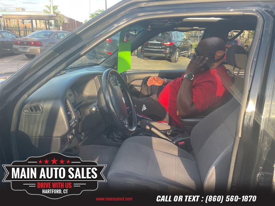 Used Nissan Pathfinder SE 4WD Manual 2002 | Main Auto Sales LLC. Hartford, Connecticut Used Nissan Pathfinder SE 4WD Manual 2002 | Main Auto Sales LLC. Hartford, Connecticut