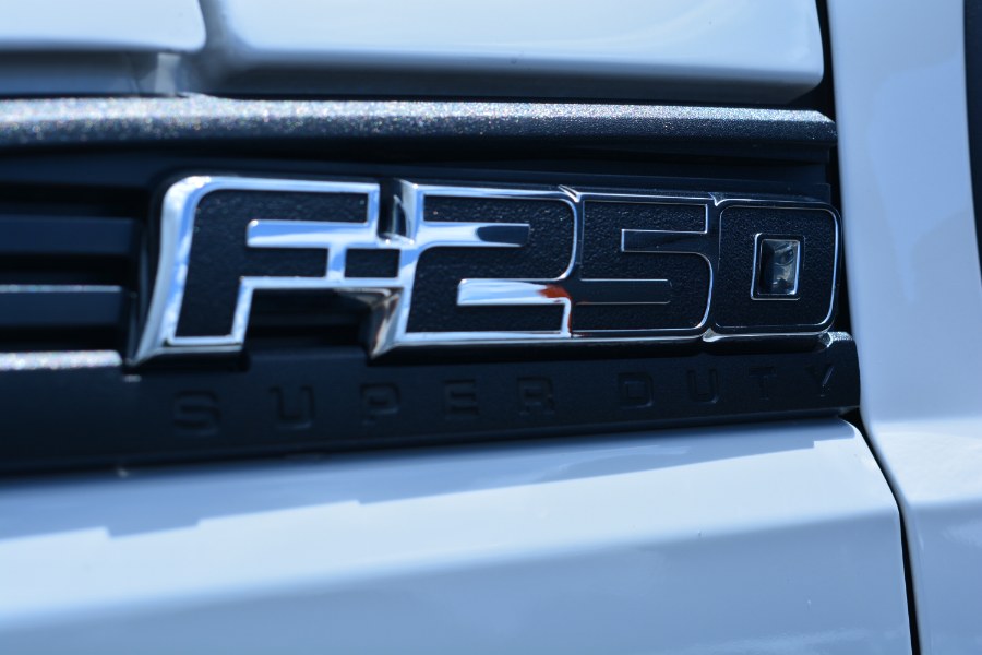 Used Ford Super Duty F-250 SRW 4WD SuperCab 158" XL 2015 | Longmeadow Motor Cars. ENFIELD, Connecticut