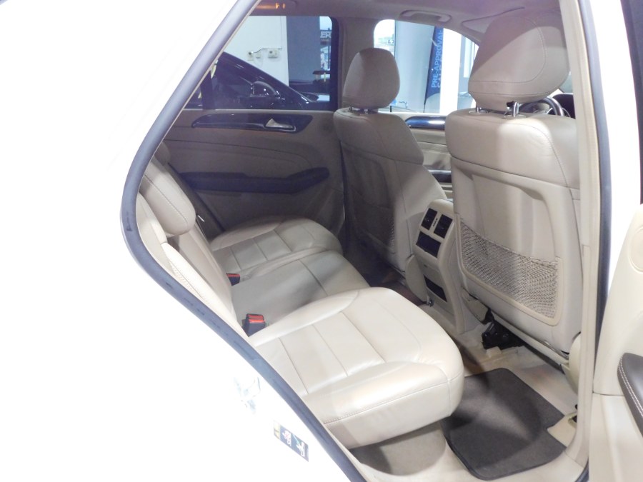 Used Mercedes-Benz M-Class 4MATIC 4dr ML 400 2015 | Auto Gallery. Lodi, New Jersey Used Mercedes-Benz M-Class 4MATIC 4dr ML 400 2015 | Auto Gallery. Lodi, New Jersey
