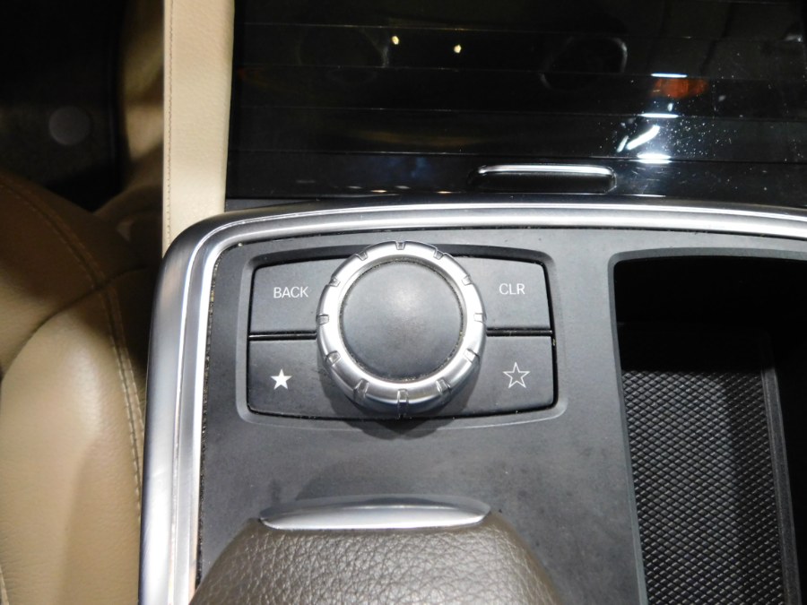 Used Mercedes-Benz M-Class 4MATIC 4dr ML 400 2015 | Auto Gallery. Lodi, New Jersey Used Mercedes-Benz M-Class 4MATIC 4dr ML 400 2015 | Auto Gallery. Lodi, New Jersey