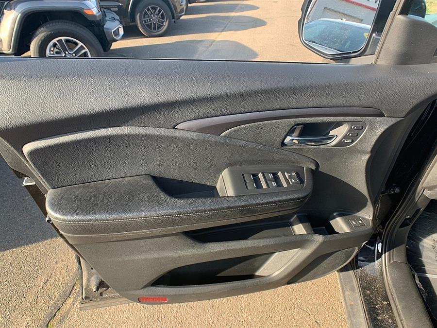 Used Honda Pilot EX-L 2019 | Smart Buy Auto Sales, LLC. Wallingford, Connecticut Used Honda Pilot EX-L 2019 | Smart Buy Auto Sales, LLC. Wallingford, Connecticut