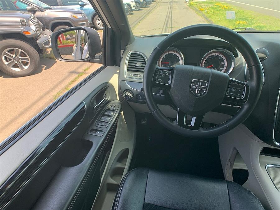 Used Dodge Grand Caravan SXT 2018 | Smart Buy Auto Sales, LLC. Wallingford, Connecticut Used Dodge Grand Caravan SXT 2018 | Smart Buy Auto Sales, LLC. Wallingford, Connecticut