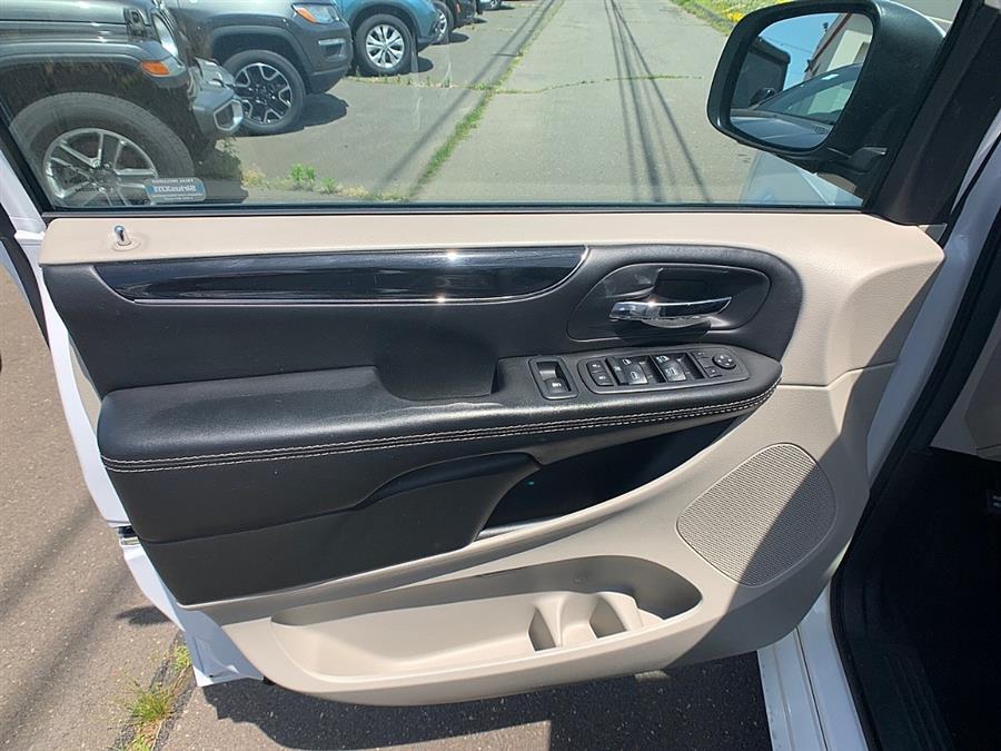 Used Dodge Grand Caravan SXT 2018 | Smart Buy Auto Sales, LLC. Wallingford, Connecticut Used Dodge Grand Caravan SXT 2018 | Smart Buy Auto Sales, LLC. Wallingford, Connecticut