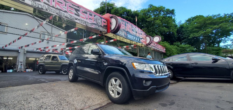 Used Jeep Grand Cherokee 4WD 4dr Laredo 2011 | Rubber Bros Auto World. Brooklyn, New York Used Jeep Grand Cherokee 4WD 4dr Laredo 2011 | Rubber Bros Auto World. Brooklyn, New York