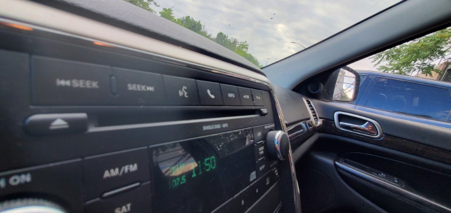 Used Jeep Grand Cherokee 4WD 4dr Laredo 2011 | Rubber Bros Auto World. Brooklyn, New York Used Jeep Grand Cherokee 4WD 4dr Laredo 2011 | Rubber Bros Auto World. Brooklyn, New York