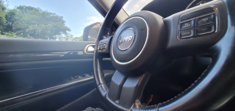 Used Jeep Grand Cherokee 4WD 4dr Laredo 2011 | Rubber Bros Auto World. Brooklyn, New York Used Jeep Grand Cherokee 4WD 4dr Laredo 2011 | Rubber Bros Auto World. Brooklyn, New York