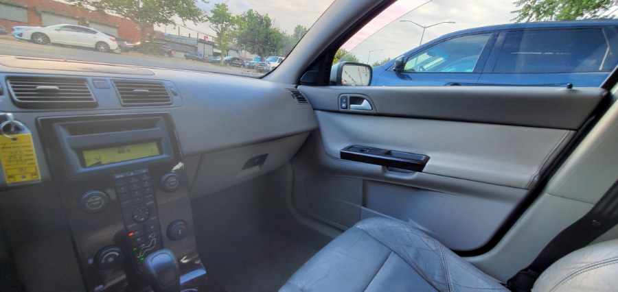 Used Volvo S40 2.4L Auto 2006 | Rubber Bros Auto World. Brooklyn, New York Used Volvo S40 2.4L Auto 2006 | Rubber Bros Auto World. Brooklyn, New York
