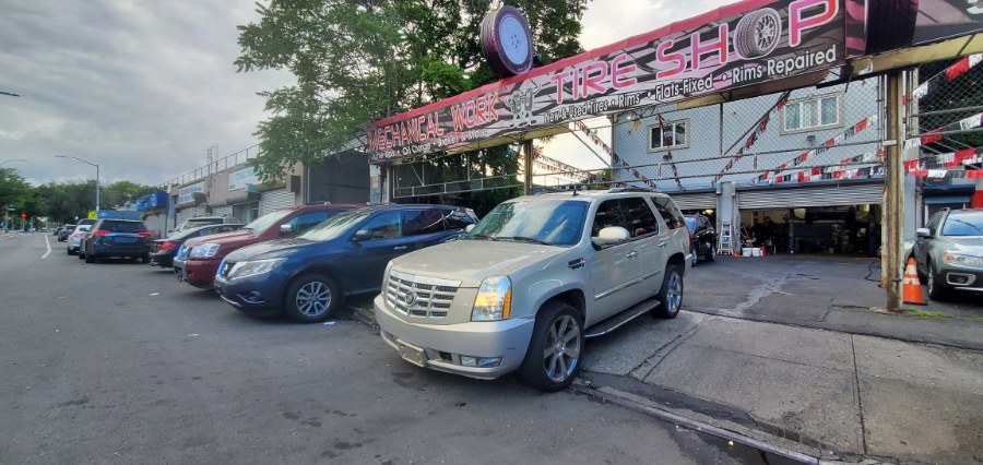 Used Cadillac Escalade AWD 4dr 2007 | Rubber Bros Auto World. Brooklyn, New York Used Cadillac Escalade AWD 4dr 2007 | Rubber Bros Auto World. Brooklyn, New York