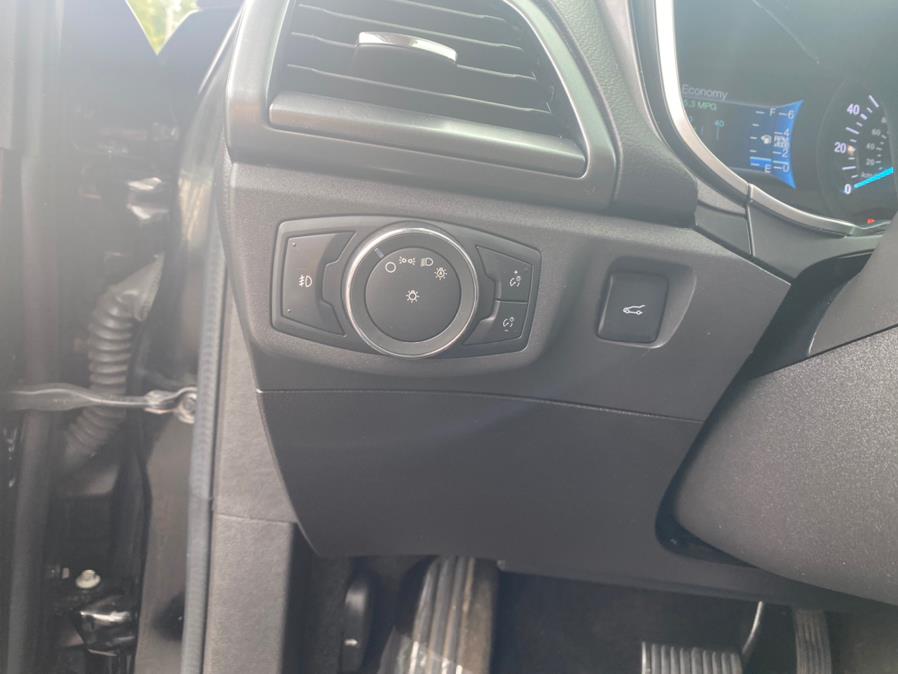 Used Ford Fusion 4dr Sdn SE AWD 2016 | Lava Motors 2 Inc. Canton, Connecticut Used Ford Fusion 4dr Sdn SE AWD 2016 | Lava Motors 2 Inc. Canton, Connecticut