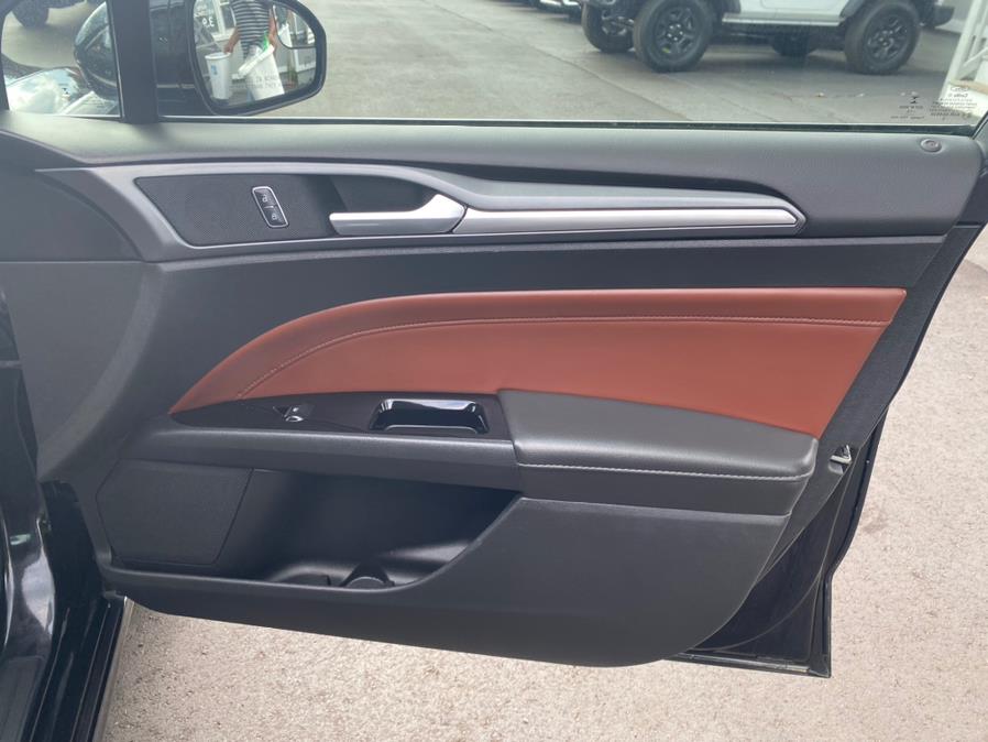 Used Ford Fusion 4dr Sdn SE AWD 2016 | Lava Motors 2 Inc. Canton, Connecticut Used Ford Fusion 4dr Sdn SE AWD 2016 | Lava Motors 2 Inc. Canton, Connecticut