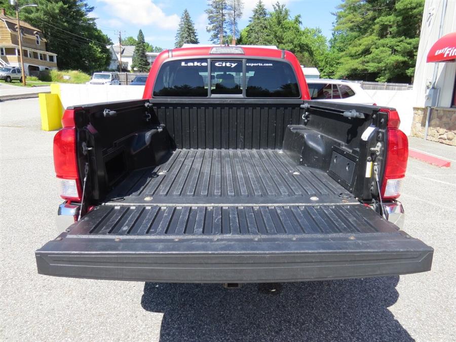 Used Toyota Tacoma SR5 V6 4x4 4dr Double Cab 5.0 ft SB 2016 | Lake City Exports Inc. Auburn, Maine Used Toyota Tacoma SR5 V6 4x4 4dr Double Cab 5.0 ft SB 2016 | Lake City Exports Inc. Auburn, Maine