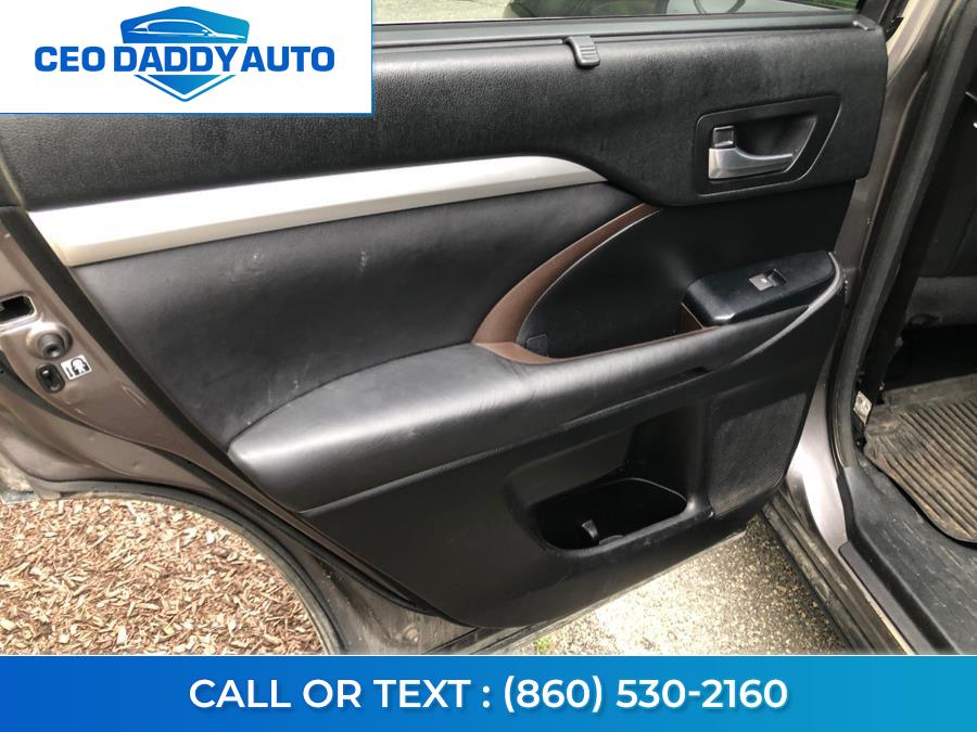 Used Toyota Highlander XLE V6 AWD (Natl) 2018 | CEO DADDY AUTO. Online only, Connecticut Used Toyota Highlander XLE V6 AWD (Natl) 2018 | CEO DADDY AUTO. Online only, Connecticut