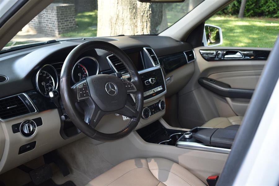 Used Mercedes-benz M-class ML 350 4MATIC AWD 4dr SUV 2014 | Camy Cars. Great Neck, New York Used Mercedes-benz M-class ML 350 4MATIC AWD 4dr SUV 2014 | Camy Cars. Great Neck, New York