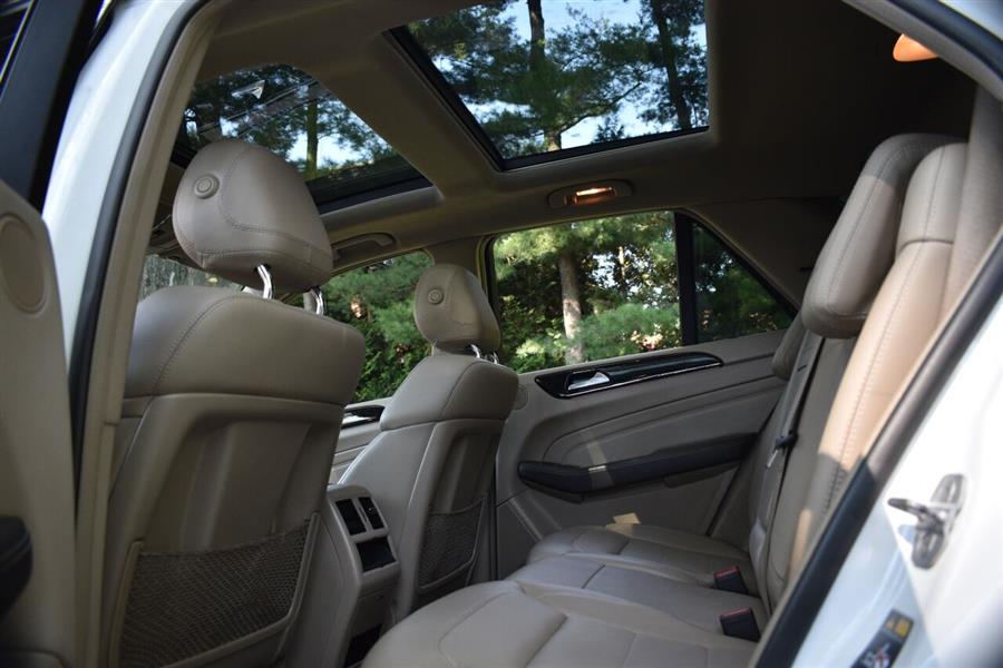 Used Mercedes-benz M-class ML 350 4MATIC AWD 4dr SUV 2014 | Camy Cars. Great Neck, New York Used Mercedes-benz M-class ML 350 4MATIC AWD 4dr SUV 2014 | Camy Cars. Great Neck, New York