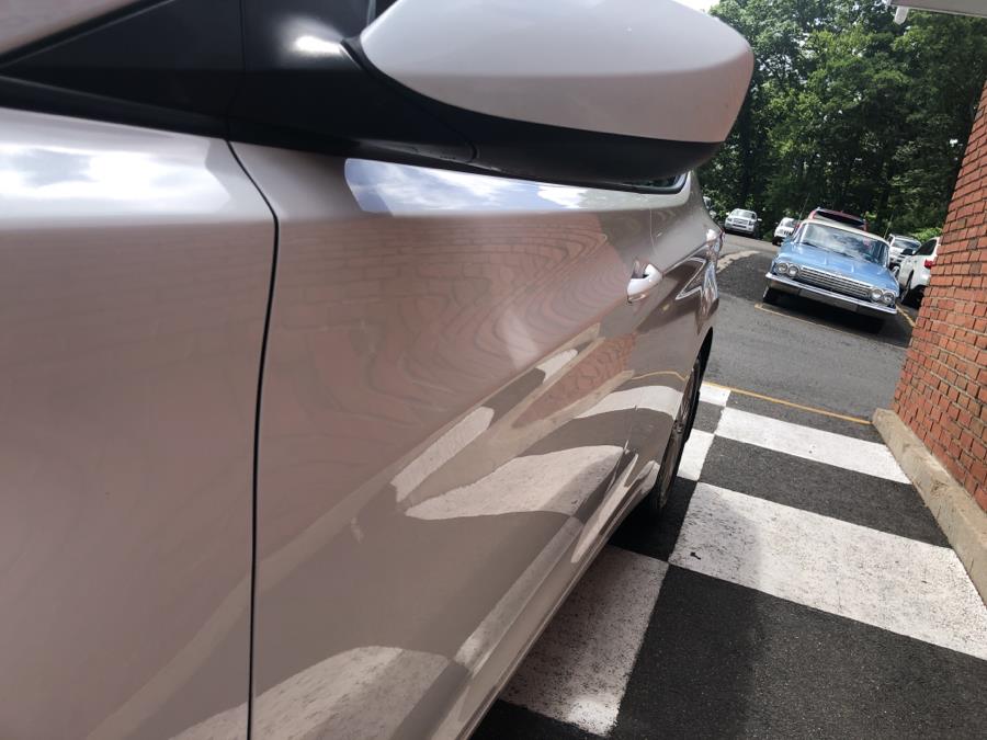 2015 Hyundai Elantra 4dr Sdn Auto SE, available for sale in Waterbury, Connecticut | National Auto Brokers, Inc.. Waterbury, Connecticut 2015 Hyundai Elantra 4dr Sdn Auto SE, available for sale in Waterbury, Connecticut | National Auto Brokers, Inc.. Waterbury, Connecticut