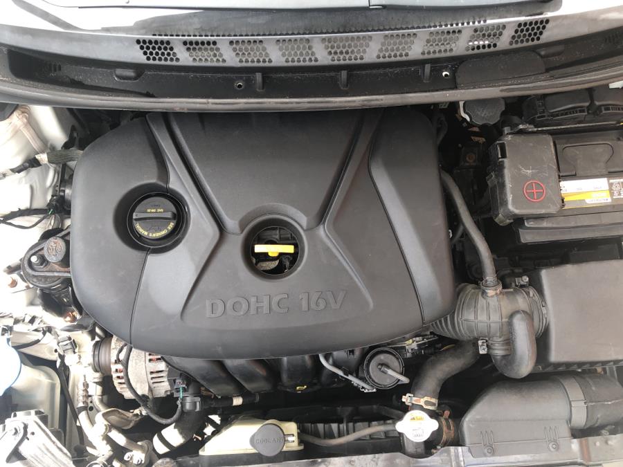 2015 Hyundai Elantra 4dr Sdn Auto SE, available for sale in Waterbury, Connecticut | National Auto Brokers, Inc.. Waterbury, Connecticut 2015 Hyundai Elantra 4dr Sdn Auto SE, available for sale in Waterbury, Connecticut | National Auto Brokers, Inc.. Waterbury, Connecticut