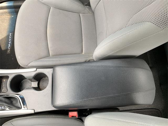 2014 Hyundai Sonata GLS, available for sale in Stratford, Connecticut | Wiz Leasing Inc. Stratford, Connecticut 2014 Hyundai Sonata GLS, available for sale in Stratford, Connecticut | Wiz Leasing Inc. Stratford, Connecticut