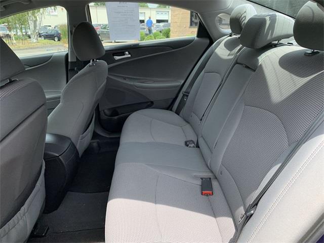 2014 Hyundai Sonata GLS, available for sale in Stratford, Connecticut | Wiz Leasing Inc. Stratford, Connecticut 2014 Hyundai Sonata GLS, available for sale in Stratford, Connecticut | Wiz Leasing Inc. Stratford, Connecticut