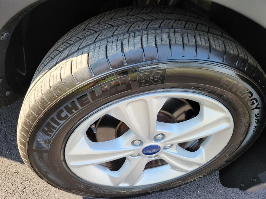 2014 Ford Escape 4WD 4dr SE, available for sale in West Babylon, New York | SGM Auto Sales. West Babylon, New York 2014 Ford Escape 4WD 4dr SE, available for sale in West Babylon, New York | SGM Auto Sales. West Babylon, New York