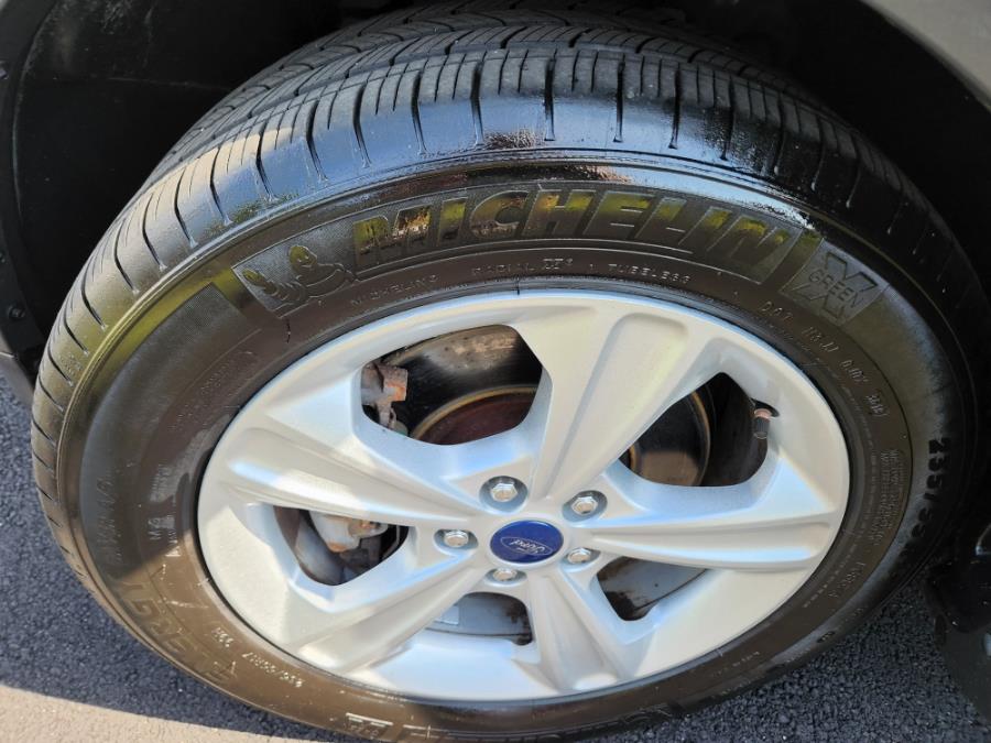 2014 Ford Escape 4WD 4dr SE, available for sale in West Babylon, New York | SGM Auto Sales. West Babylon, New York 2014 Ford Escape 4WD 4dr SE, available for sale in West Babylon, New York | SGM Auto Sales. West Babylon, New York