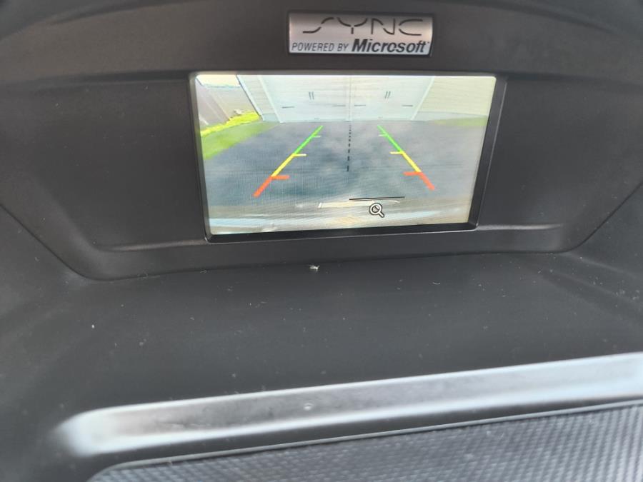 2014 Ford Escape 4WD 4dr SE, available for sale in West Babylon, New York | SGM Auto Sales. West Babylon, New York 2014 Ford Escape 4WD 4dr SE, available for sale in West Babylon, New York | SGM Auto Sales. West Babylon, New York