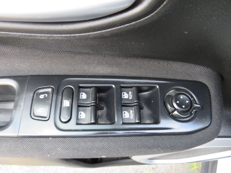 2018 Jeep Renegade Altitude 4x4, available for sale in Middle Village, New York | Road Masters II INC. Middle Village, New York 2018 Jeep Renegade Altitude 4x4, available for sale in Middle Village, New York | Road Masters II INC. Middle Village, New York