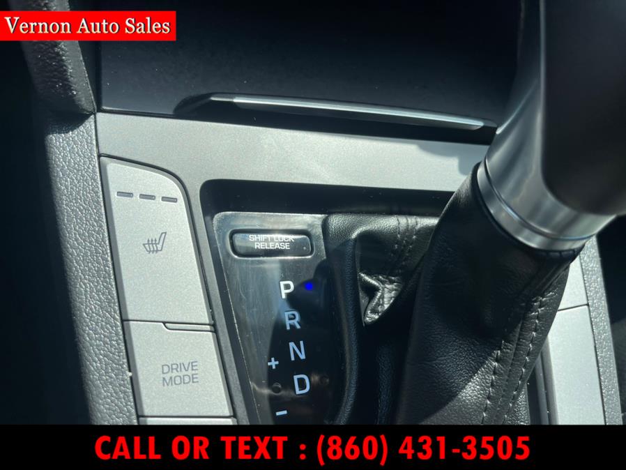 2017 Hyundai Elantra Limited 2.0L Auto (Alabama) *Ltd Avail*, available for sale in Manchester, Connecticut | Vernon Auto Sale & Service. Manchester, Connecticut 2017 Hyundai Elantra Limited 2.0L Auto (Alabama) *Ltd Avail*, available for sale in Manchester, Connecticut | Vernon Auto Sale & Service. Manchester, Connecticut