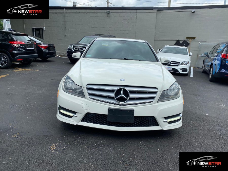 2012 Mercedes-Benz C-Class 4dr Sedan 4MATIC LUXURY, available for sale in Peabody, Massachusetts | New Star Motors. Peabody, Massachusetts 2012 Mercedes-Benz C-Class 4dr Sedan 4MATIC LUXURY, available for sale in Peabody, Massachusetts | New Star Motors. Peabody, Massachusetts