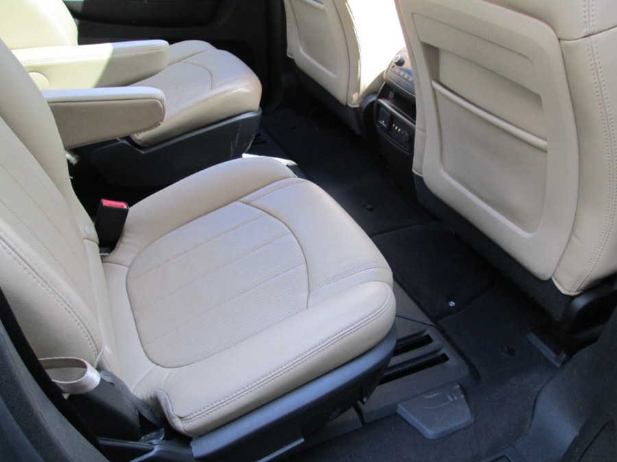 2012 Chevrolet Traverse AWD 4dr LTZ, available for sale in Levittown, Pennsylvania | Levittown Auto. Levittown, Pennsylvania 2012 Chevrolet Traverse AWD 4dr LTZ, available for sale in Levittown, Pennsylvania | Levittown Auto. Levittown, Pennsylvania