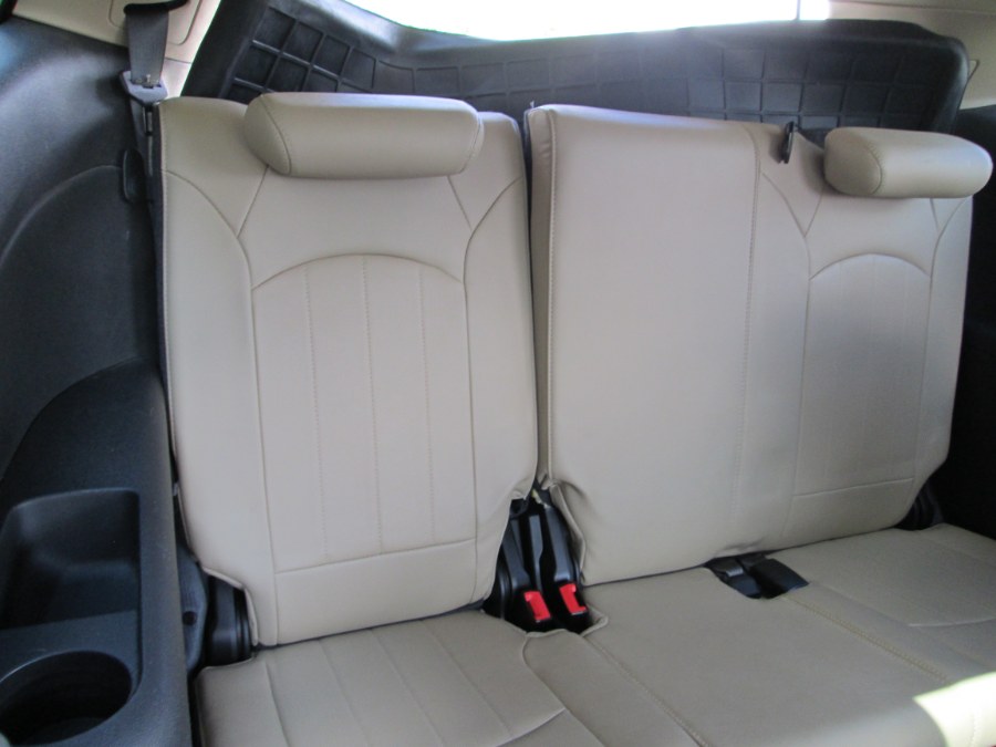 2012 Chevrolet Traverse AWD 4dr LTZ, available for sale in Levittown, Pennsylvania | Levittown Auto. Levittown, Pennsylvania 2012 Chevrolet Traverse AWD 4dr LTZ, available for sale in Levittown, Pennsylvania | Levittown Auto. Levittown, Pennsylvania