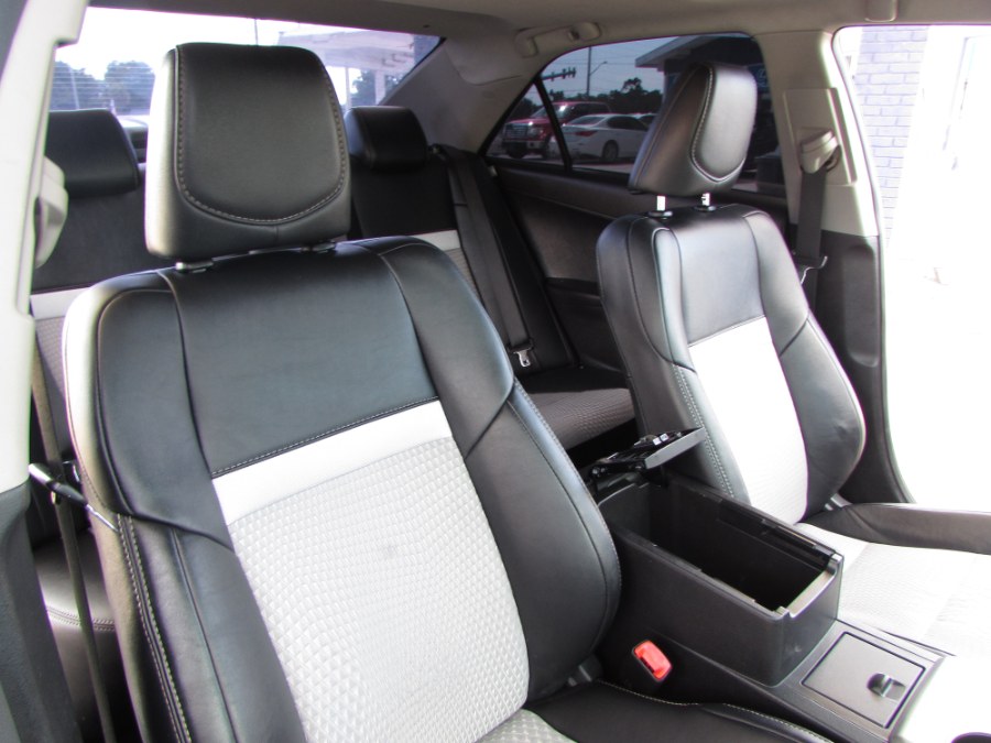 Used Toyota Camry 4dr Sdn I4 Auto SE Sport (Natl) *Ltd Avail* 2014 | VIP Auto Enterprise, Inc. Orlando, Florida Used Toyota Camry 4dr Sdn I4 Auto SE Sport (Natl) *Ltd Avail* 2014 | VIP Auto Enterprise, Inc. Orlando, Florida