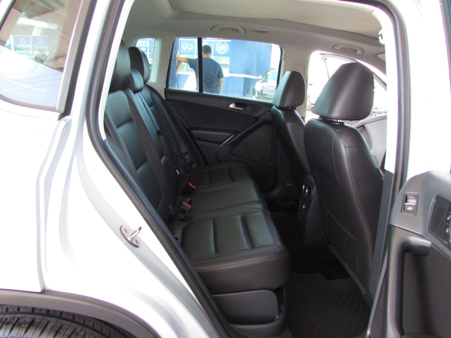 Used Volkswagen Tiguan 2WD 4dr Auto S 2015 | VIP Auto Enterprise, Inc. Orlando, Florida Used Volkswagen Tiguan 2WD 4dr Auto S 2015 | VIP Auto Enterprise, Inc. Orlando, Florida