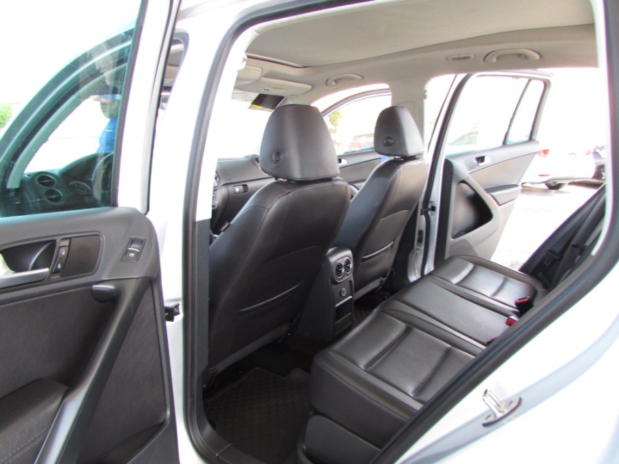Used Volkswagen Tiguan 2WD 4dr Auto S 2015 | VIP Auto Enterprise, Inc. Orlando, Florida Used Volkswagen Tiguan 2WD 4dr Auto S 2015 | VIP Auto Enterprise, Inc. Orlando, Florida