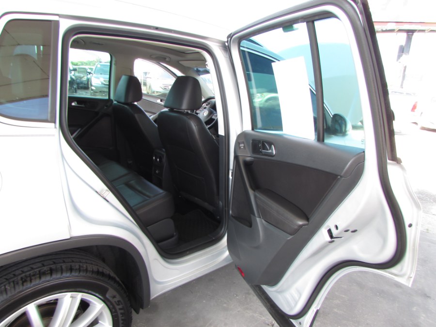 Used Volkswagen Tiguan 2WD 4dr Auto S 2015 | VIP Auto Enterprise, Inc. Orlando, Florida Used Volkswagen Tiguan 2WD 4dr Auto S 2015 | VIP Auto Enterprise, Inc. Orlando, Florida