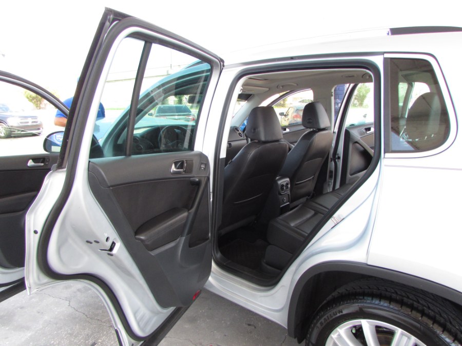 Used Volkswagen Tiguan 2WD 4dr Auto S 2015 | VIP Auto Enterprise, Inc. Orlando, Florida Used Volkswagen Tiguan 2WD 4dr Auto S 2015 | VIP Auto Enterprise, Inc. Orlando, Florida