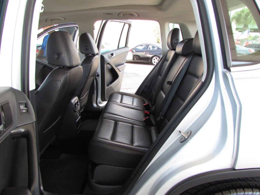 Used Volkswagen Tiguan 2WD 4dr Auto S 2015 | VIP Auto Enterprise, Inc. Orlando, Florida Used Volkswagen Tiguan 2WD 4dr Auto S 2015 | VIP Auto Enterprise, Inc. Orlando, Florida