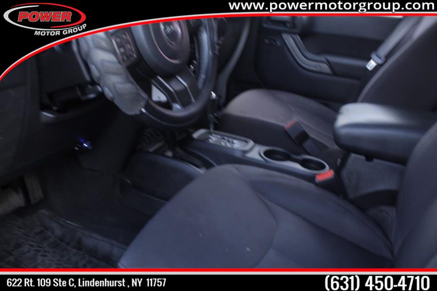 2014 Jeep Wrangler Unlimited 4WD 4dr Sport, available for sale in Lindenhurst, New York | Power Motor Group. Lindenhurst, New York 2014 Jeep Wrangler Unlimited 4WD 4dr Sport, available for sale in Lindenhurst, New York | Power Motor Group. Lindenhurst, New York