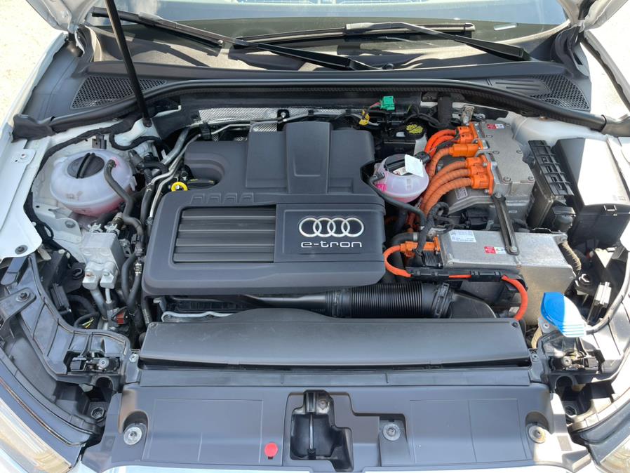 2016 Audi A3 e-tron 4dr HB Premium Plus, available for sale in South Windsor, Connecticut | Mike And Tony Auto Sales, Inc. South Windsor, Connecticut 2016 Audi A3 e-tron 4dr HB Premium Plus, available for sale in South Windsor, Connecticut | Mike And Tony Auto Sales, Inc. South Windsor, Connecticut
