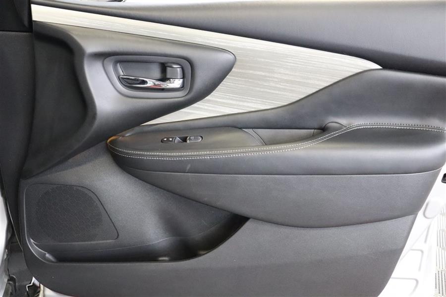 2015 Nissan Murano PLATINUM, available for sale in Paterson, New Jersey | Fast Track Motors. Paterson, New Jersey 2015 Nissan Murano PLATINUM, available for sale in Paterson, New Jersey | Fast Track Motors. Paterson, New Jersey